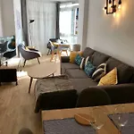 De Lujo En 아파트